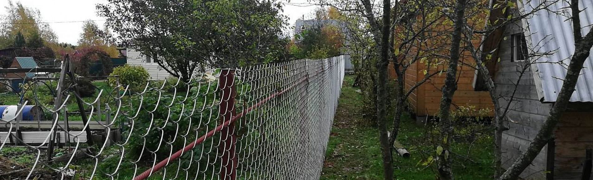 Забор из сетки рабицы - пошаговая инструкция